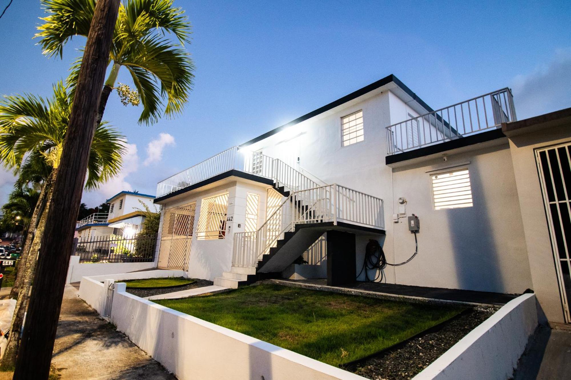 Entire Vacation Home In San Juan - Fits 10 Exterior photo